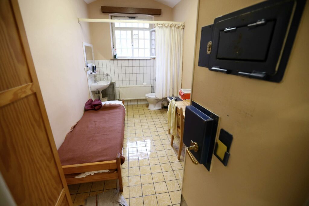 Netherlands allows sex toys in women's prisons, Belgium doesn't (yet)