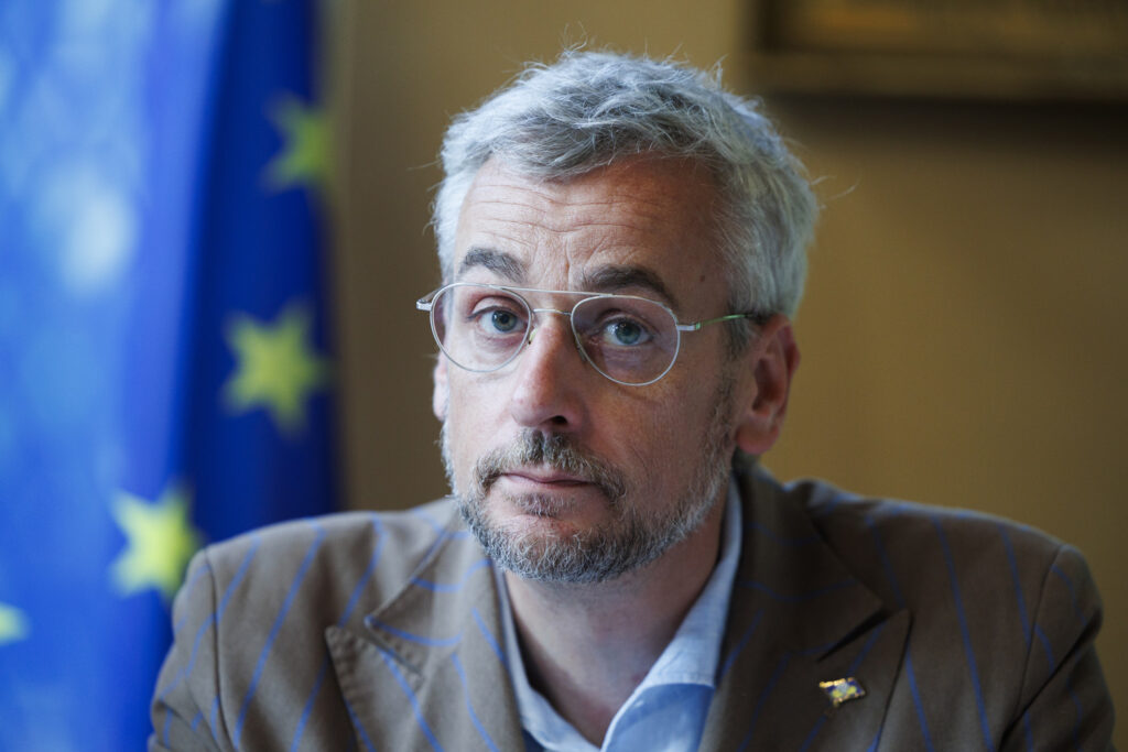 Brussels’ civil service already shrinking by 2.5% this year due to hiring restrictions