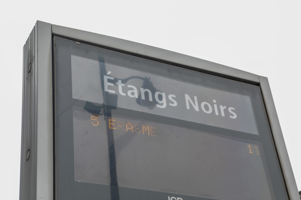 Two Brussels Metro lines disrupted by burning rails