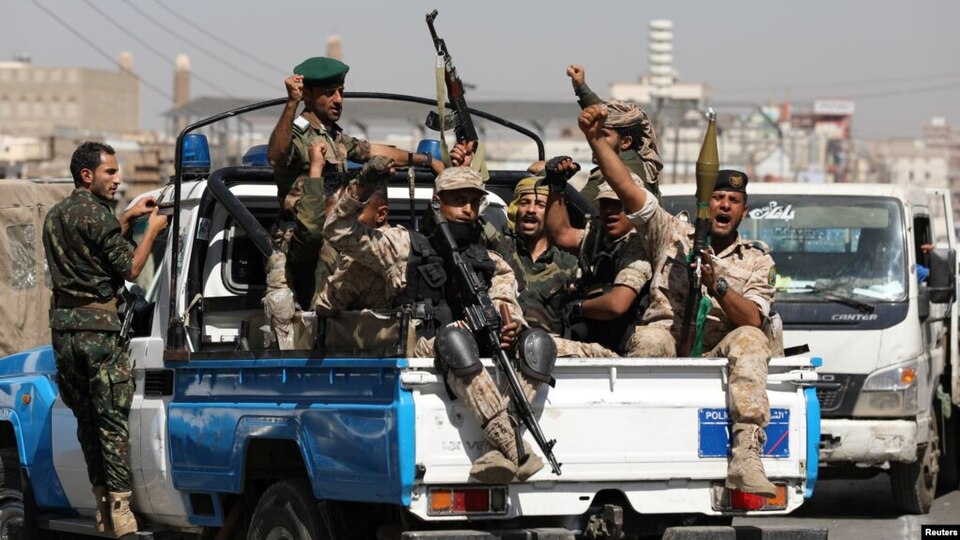 Houthis attack facilities in Saudi Arabia again