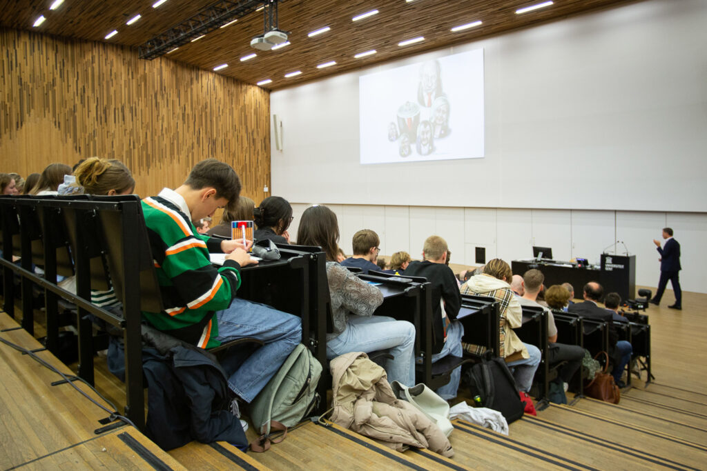 Decree on gender-based violence needs to include campus staff, institutions say
