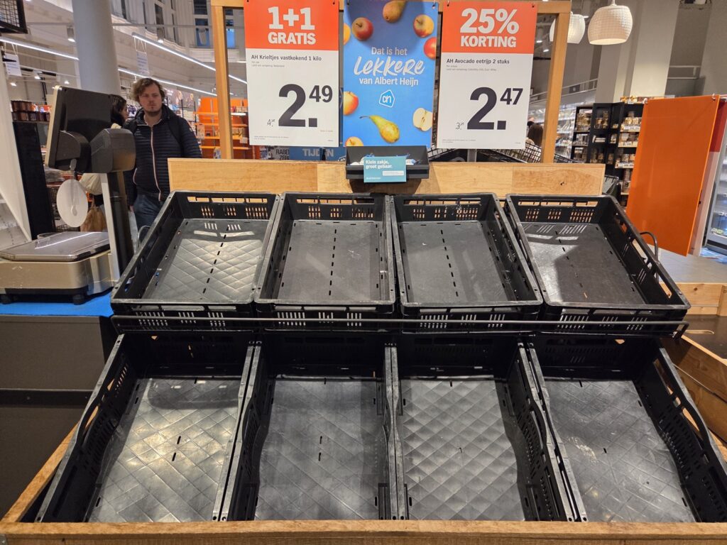 Albert Heijn shops resume regular services after major disruptions