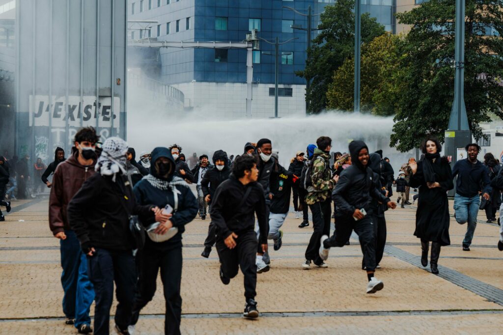 Far-left activists accused of coaching young rioters in Brussels and Liège