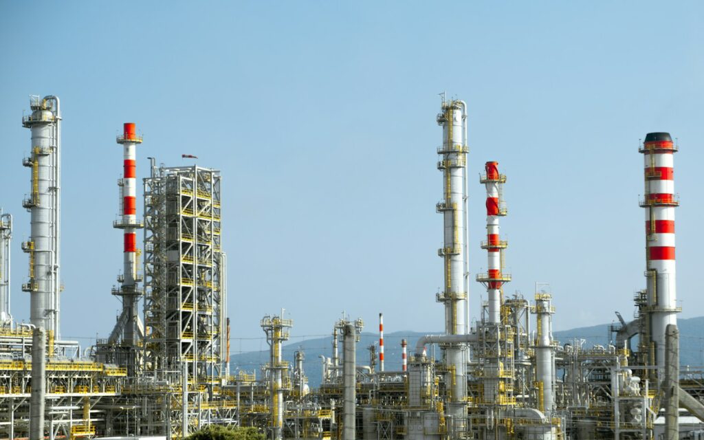 G7 accelerates oil release as market crisis sparks diesel shortages