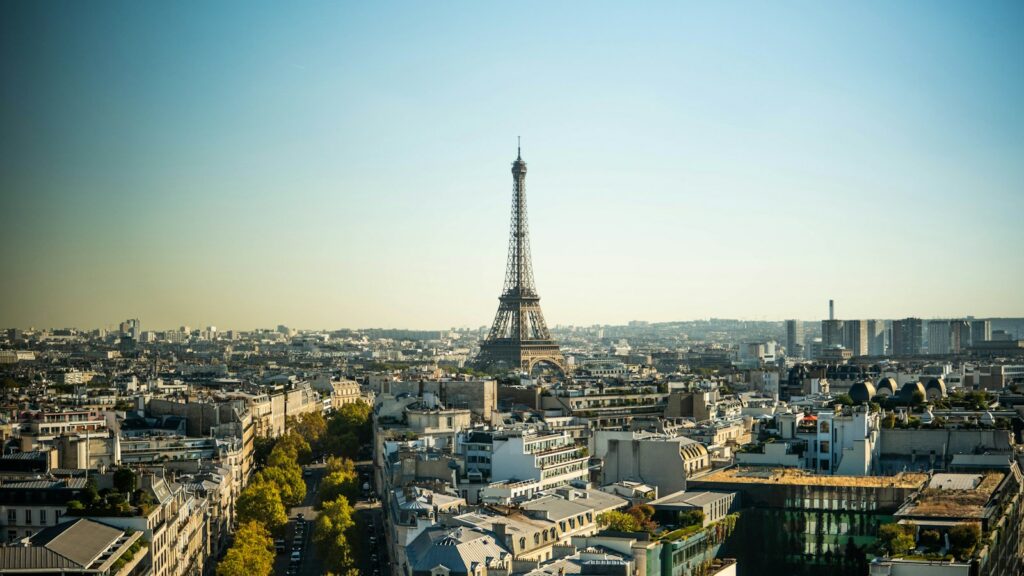 EU trips overwhelmingly stay within the bloc, but foreign travel drives spending