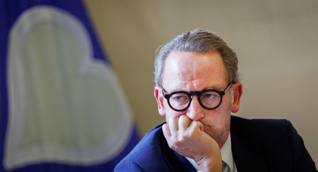 Dilliès tells students even a progressive government would not reverse tuition hikes