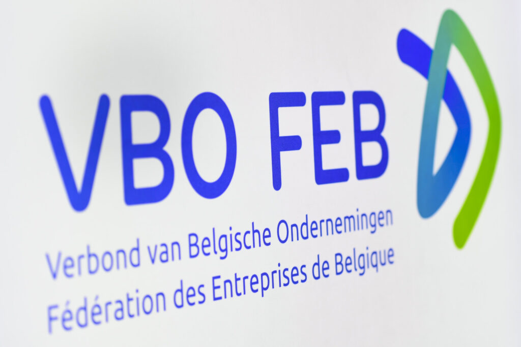 Employers' organisations urge reforms to employment status