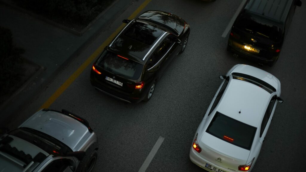 Drivers who ignore driving bans risk losing their cars starting 1 November