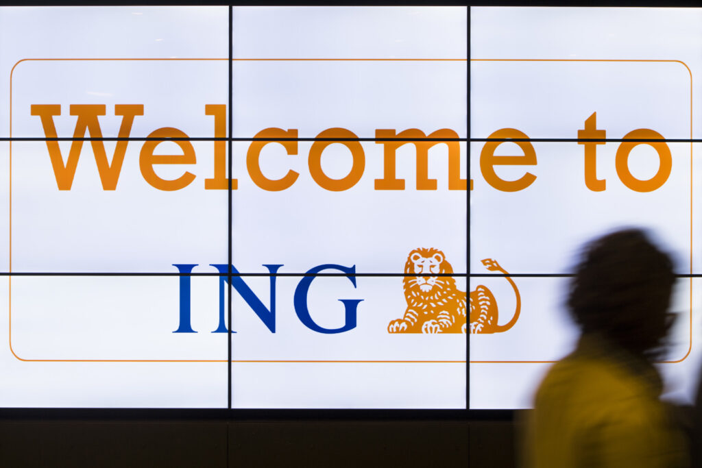 Dutch ING bank to cut 400 jobs, despite rise in profits