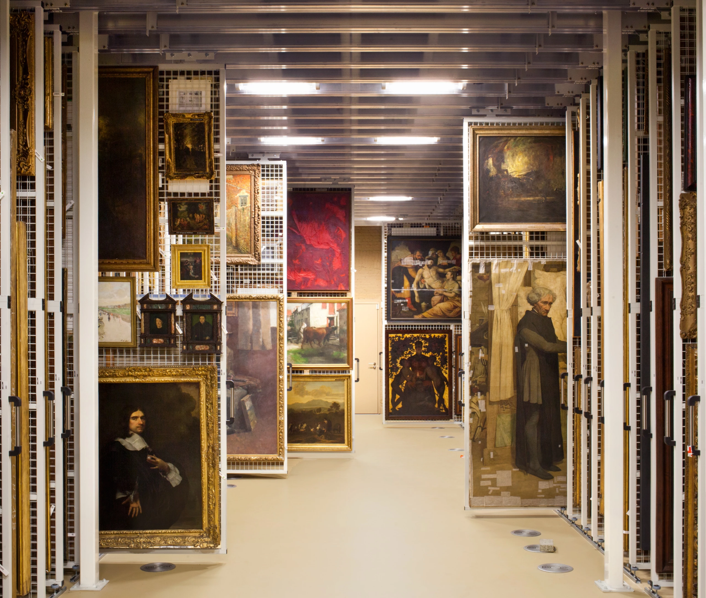 Stolen, forgotten or taken home: How Belgium lost track of more than 2,700 works of art