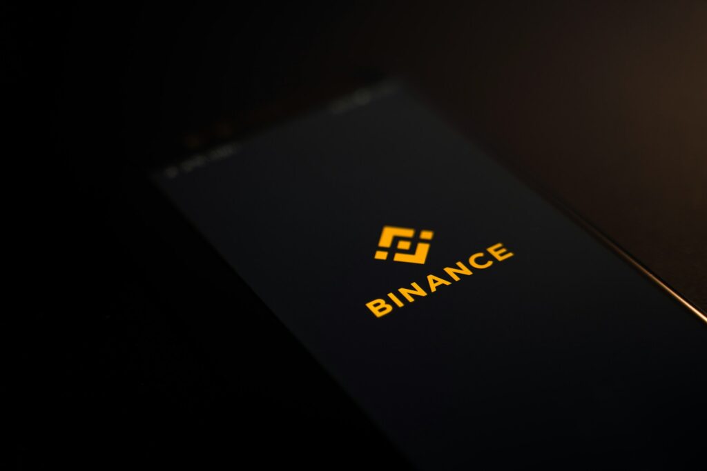 Crypto exchange Binance loses €5.4 billion in hack