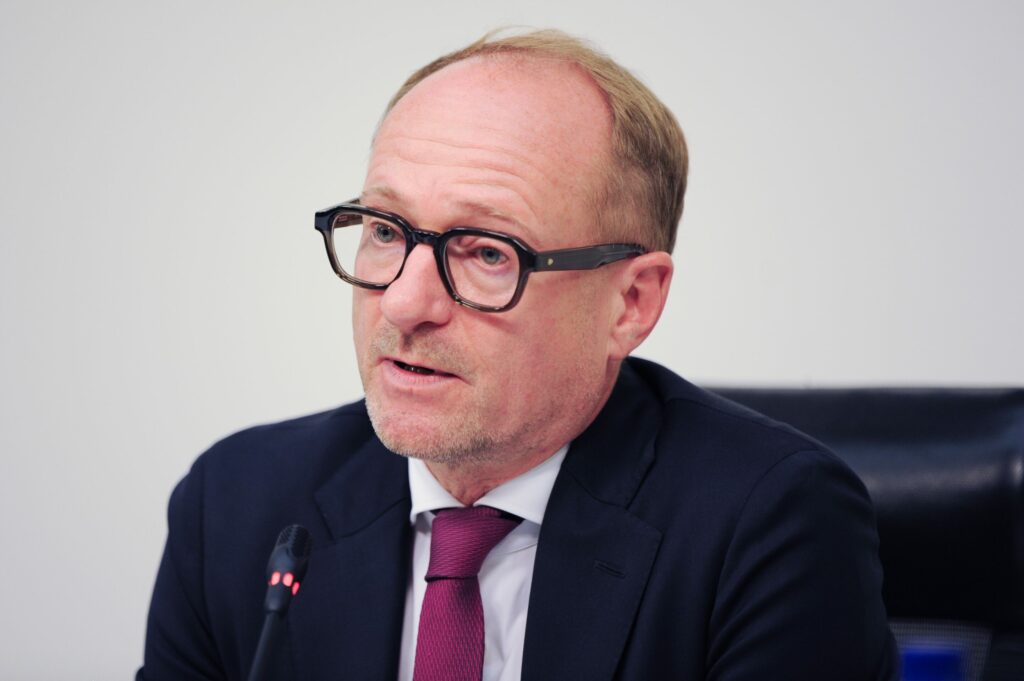 White staffer for Flemish ministry pretended to be a gay Muslim in op-ed