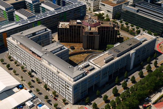 EU financial watchdog clashes with Commission on funding to public administration